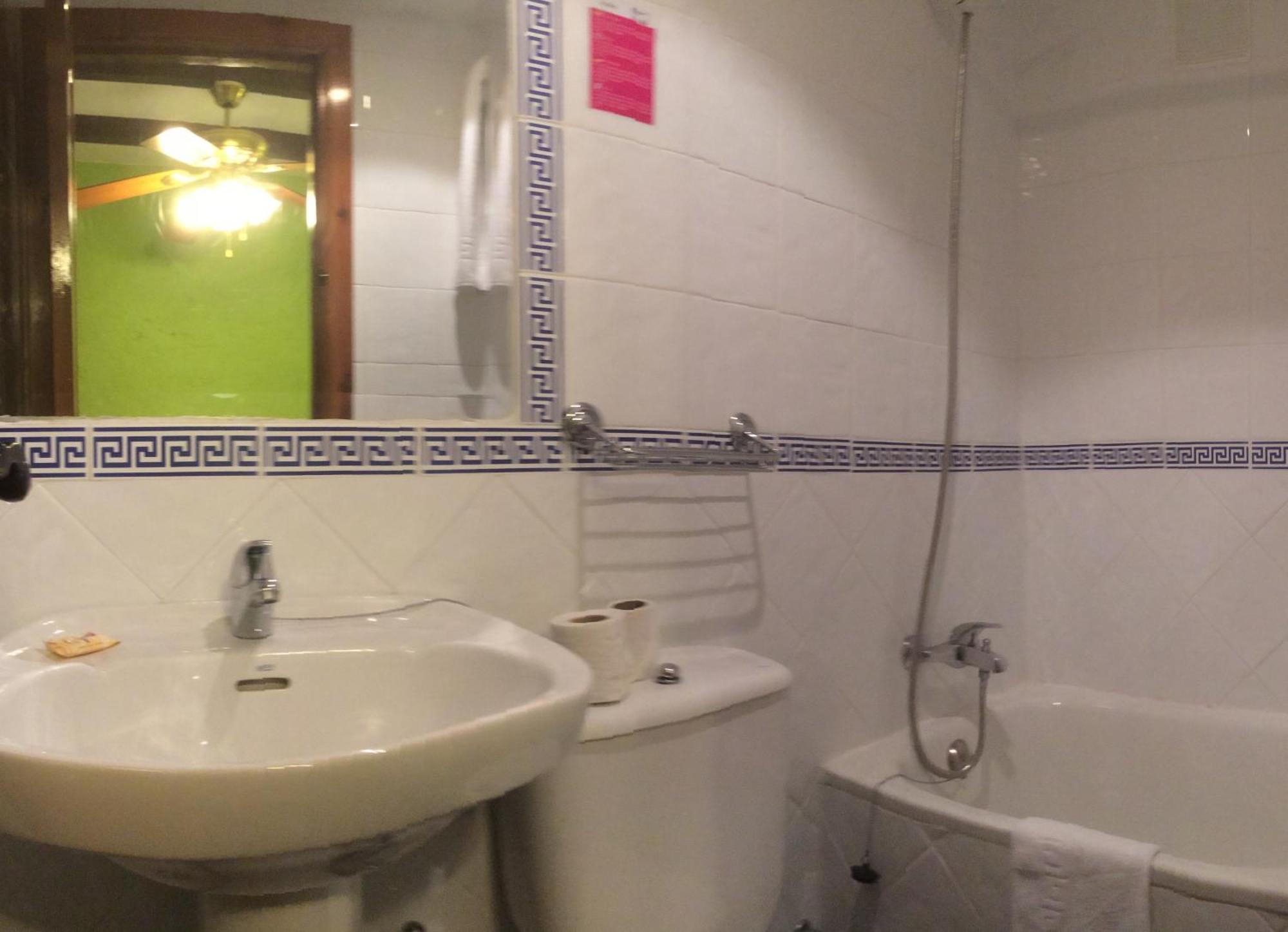 Hotel Hermanos Macias Ронда Стая снимка